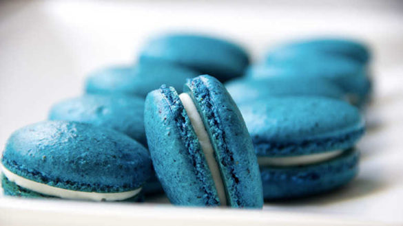 Blue macarons